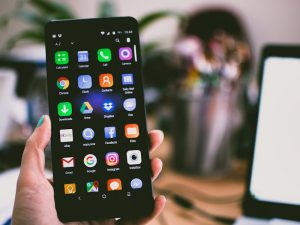 Membandingkan iPhone dan HP Android