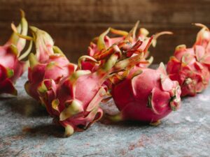 Mengapa Anda Harus Menambahkan Buah Naga Merah ke Dalam Diet Anda